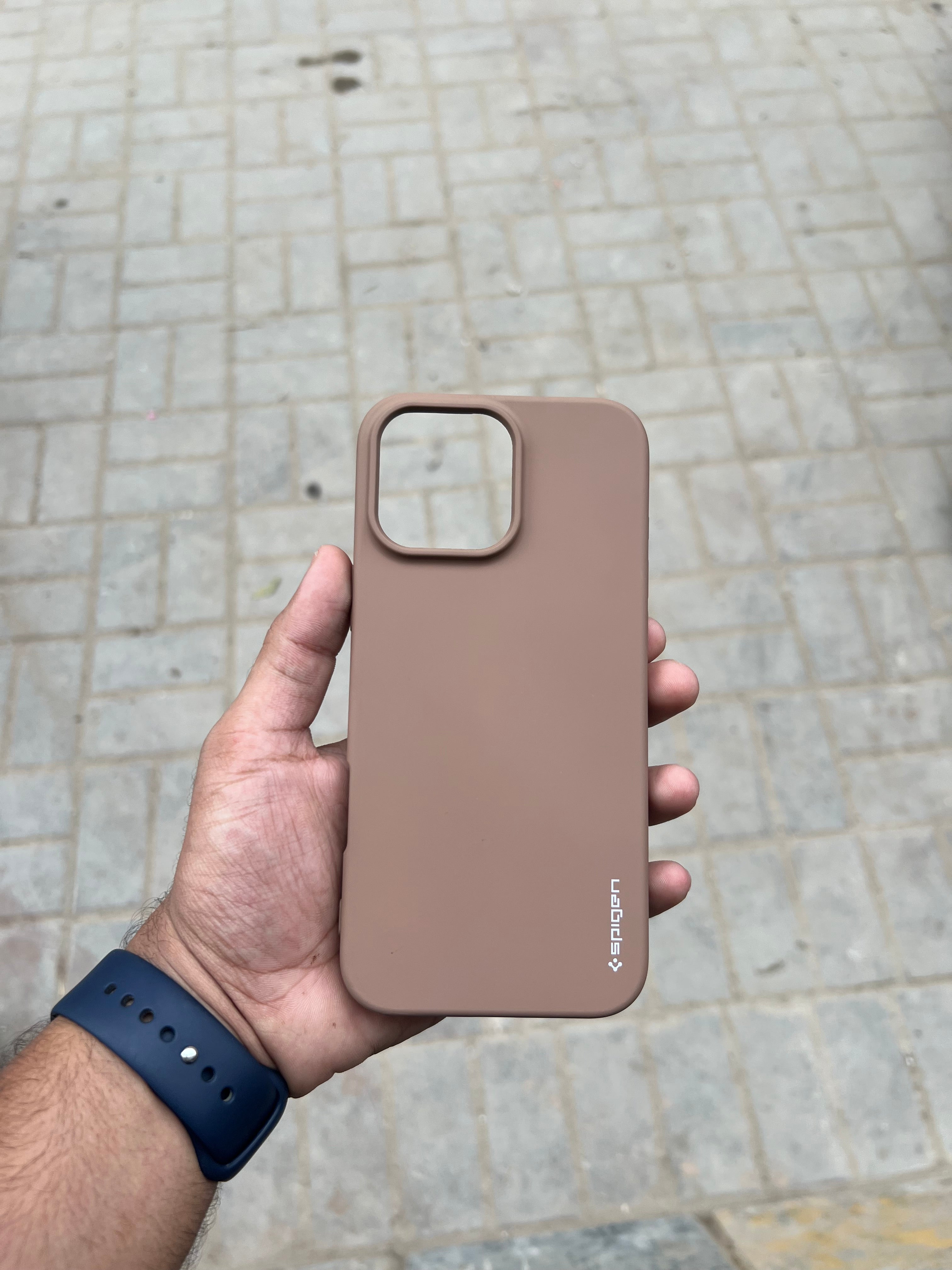 Spigen Dessert Silicon 16 pro max