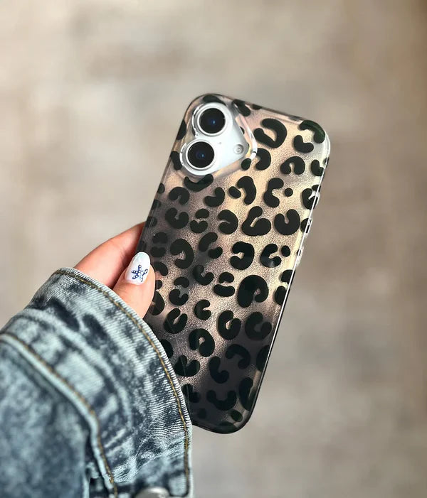 Leopard Gradient Phone Case – Stylish, Bold & Protective ✨
