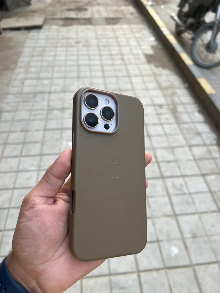 Apple Leather Case (16 pro max)