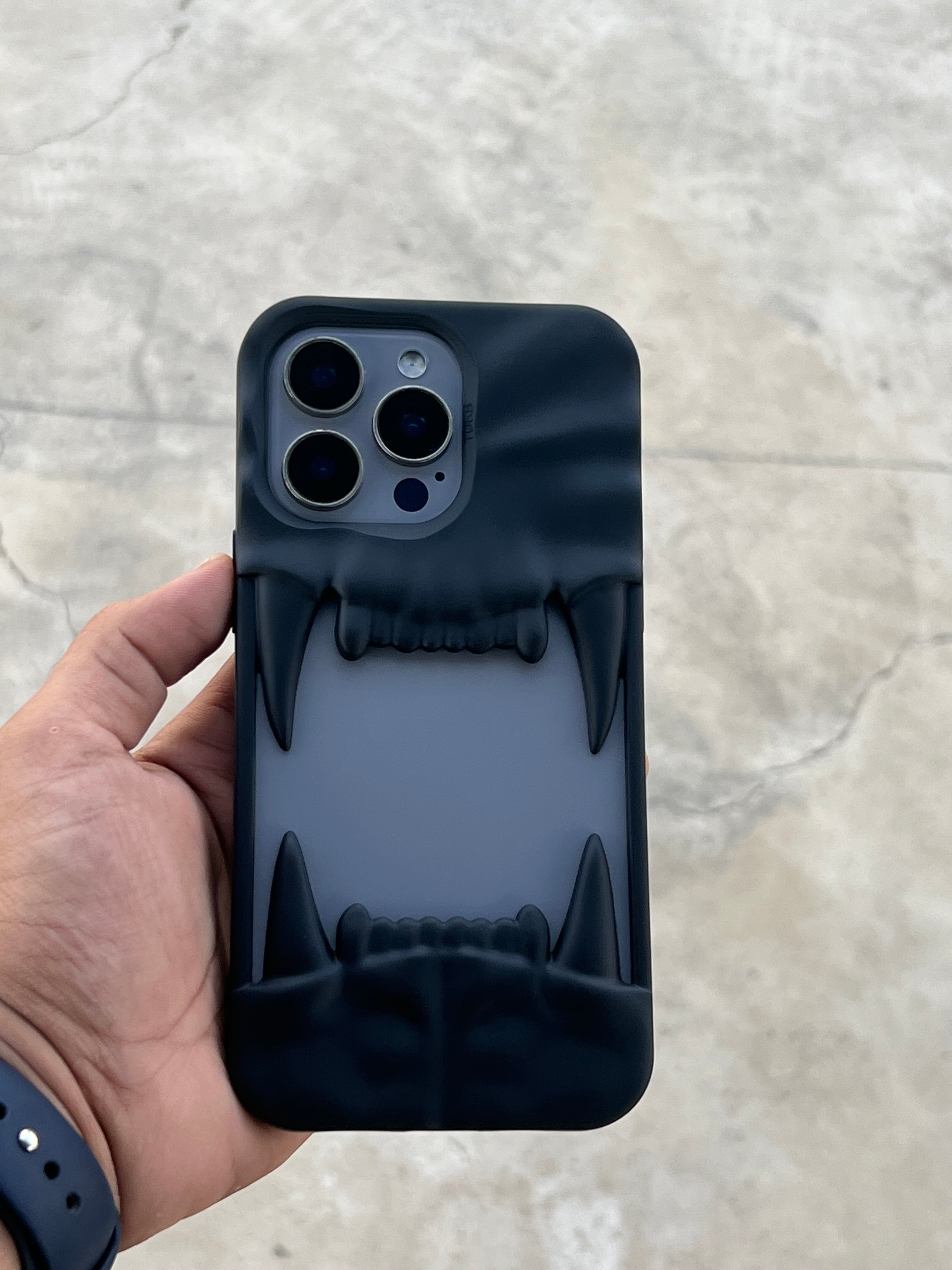 Skull Teeth Case For iphones