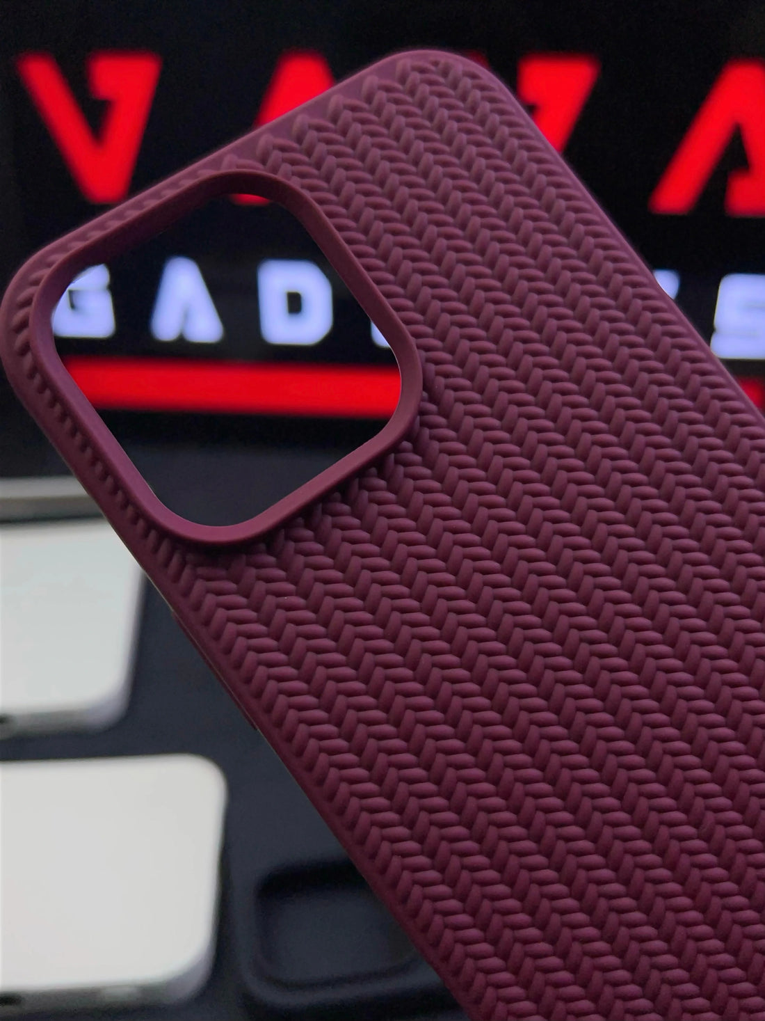 Woven Wonder Case